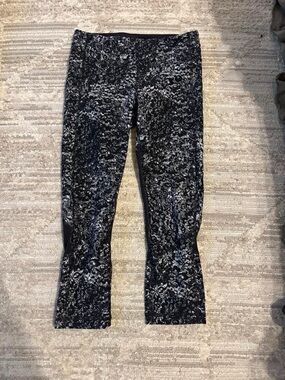 lululemon athletica Black and Gray Patterned Leggings